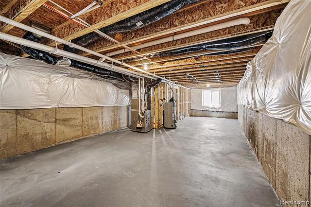 6030 Lahring Road, Linden, MI 48451