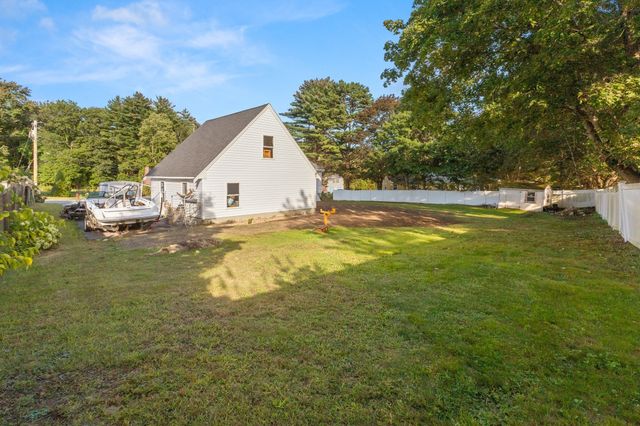 10 Clark Rd, Groveland, MA 01834