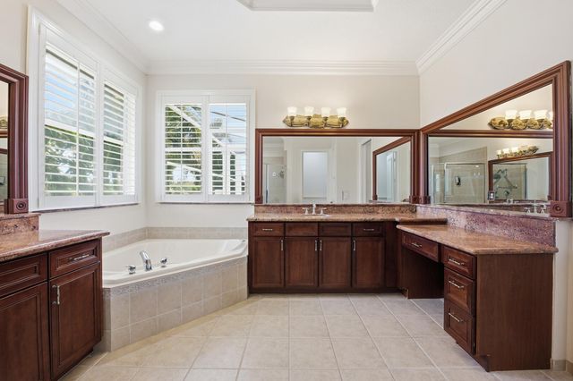 11788 Knightsbridge Place, Wellington, FL 33449