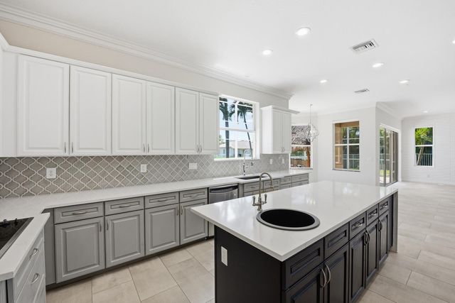 11788 Knightsbridge Place, Wellington, FL 33449