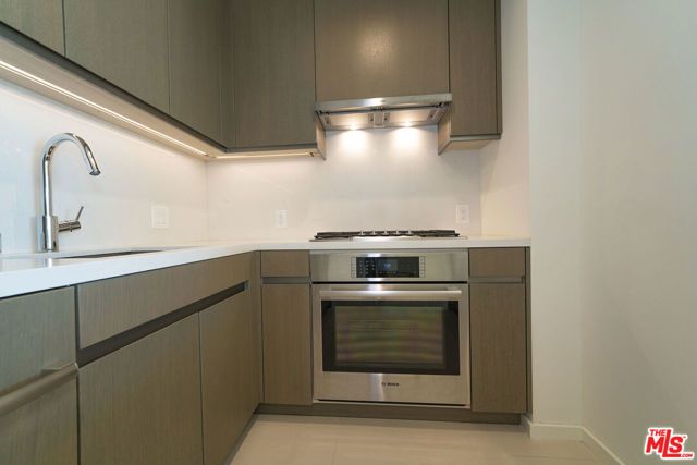 889 Francisco Street 1201, Los Angeles, CA 90017