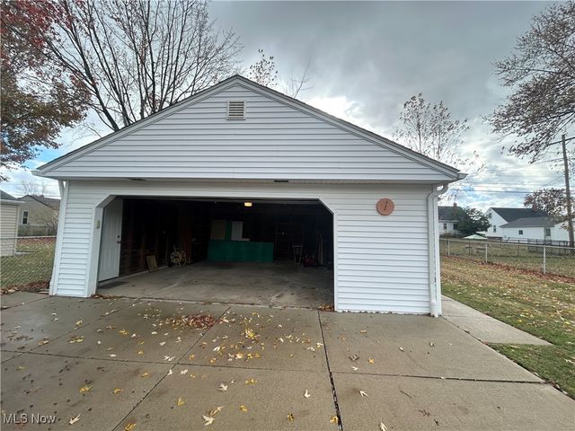 30408 Mildred Drive, Willowick, OH 44095