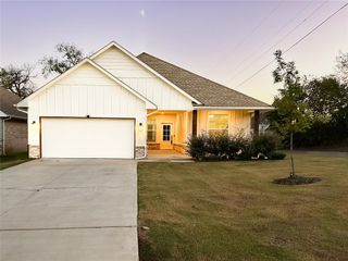 124 W 5th Street, Arcadia, OK 73007