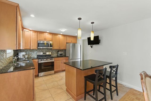 45 Lantern Ln, Randolph, MA 02368