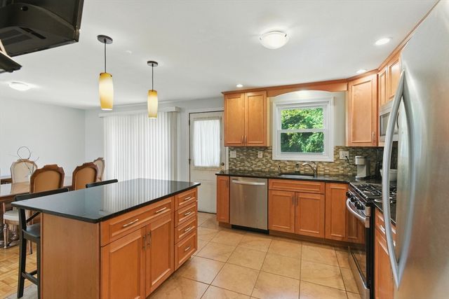 45 Lantern Ln, Randolph, MA 02368