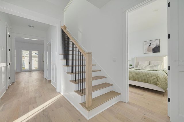 621 37TH AVENUE N, St Petersburg, FL 33704