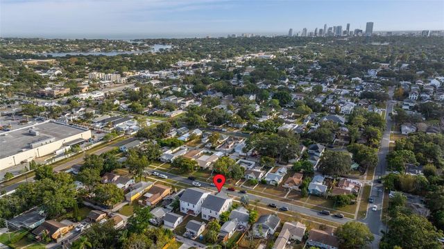 621 37TH AVENUE N, St Petersburg, FL 33704