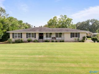7701 Teal Drive SW, Huntsville, AL 35802