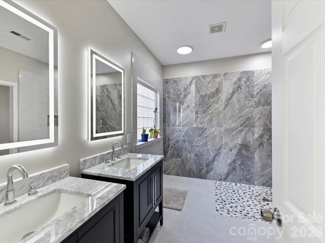 19716 Outermark Lane, Cornelius, NC 28031