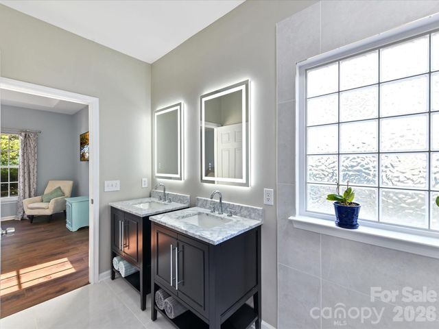 19716 Outermark Lane, Cornelius, NC 28031