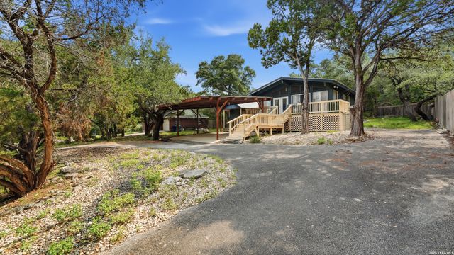 326 CEDAR DR, Canyon Lake, TX 78133