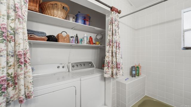 326 CEDAR DR, Canyon Lake, TX 78133