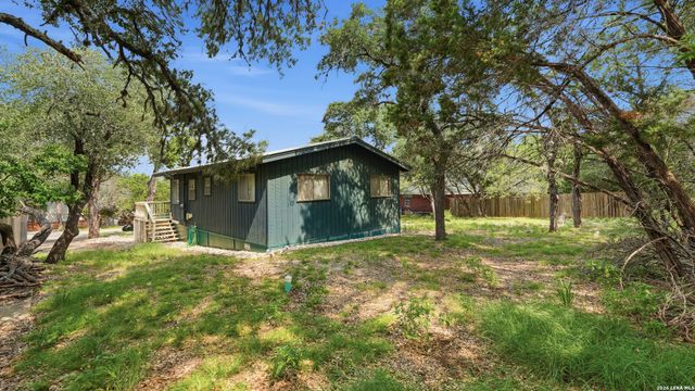 326 CEDAR DR, Canyon Lake, TX 78133