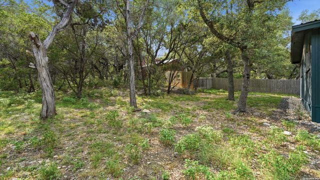 326 CEDAR DR, Canyon Lake, TX 78133