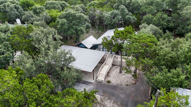 326 CEDAR DR, Canyon Lake, TX 78133