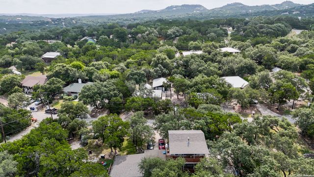 326 CEDAR DR, Canyon Lake, TX 78133