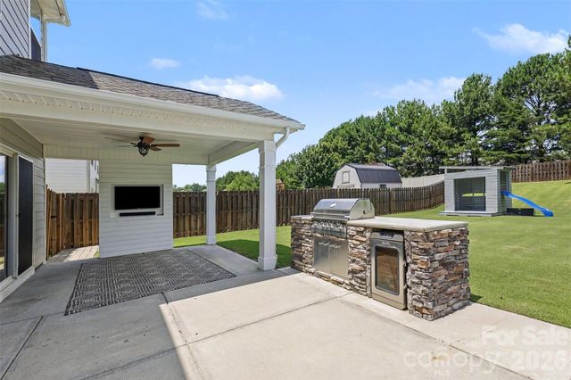 3471 Delaware Drive, Denver, NC 28037