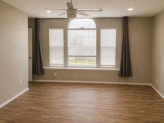 1422 Green Terrace DR, Round Rock, TX 78664