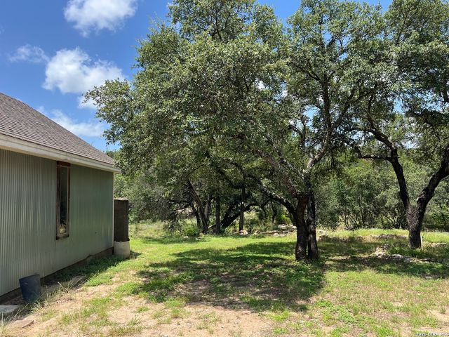 1589 Lonesome, Canyon Lake, TX 78133