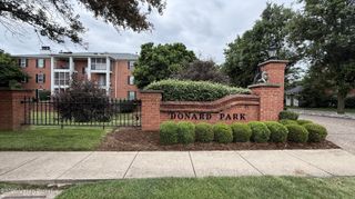 607 Donard Park Ave, Louisville, KY 40218