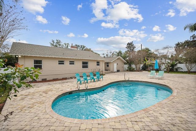 14251 13TH STREET, Dade City, FL 33523