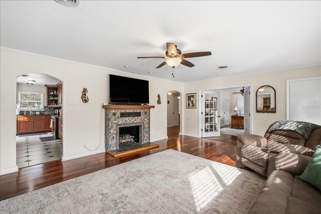 14251 13TH STREET, Dade City, FL 33523