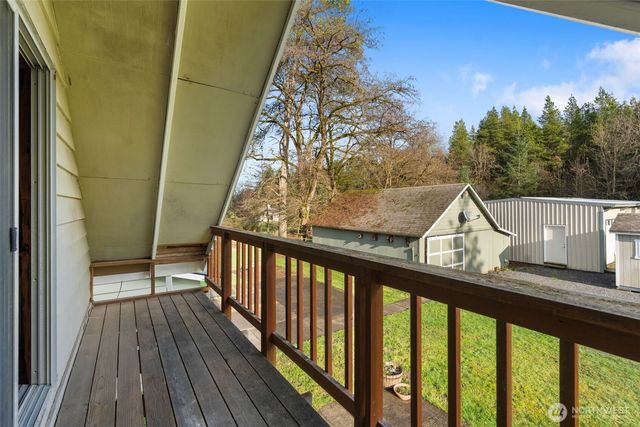 4873 Jackson Highway, Toledo, WA 98591