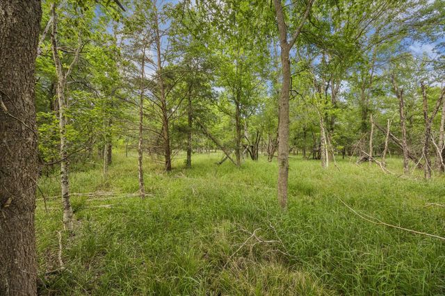 5000 A Brewer Road, Sealy, TX 77474