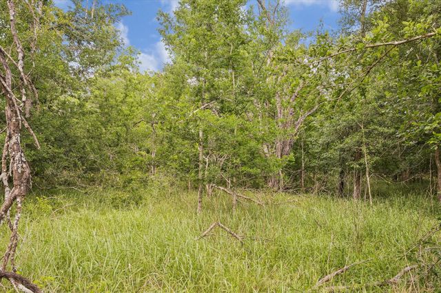 5000 A Brewer Road, Sealy, TX 77474
