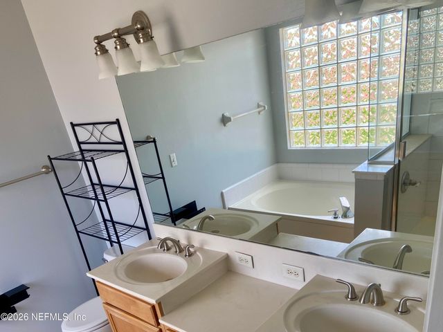 561 UPPER 8TH Avenue S, Jacksonville Beach, FL 32250