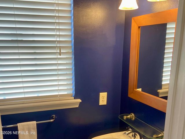 561 UPPER 8TH Avenue S, Jacksonville Beach, FL 32250