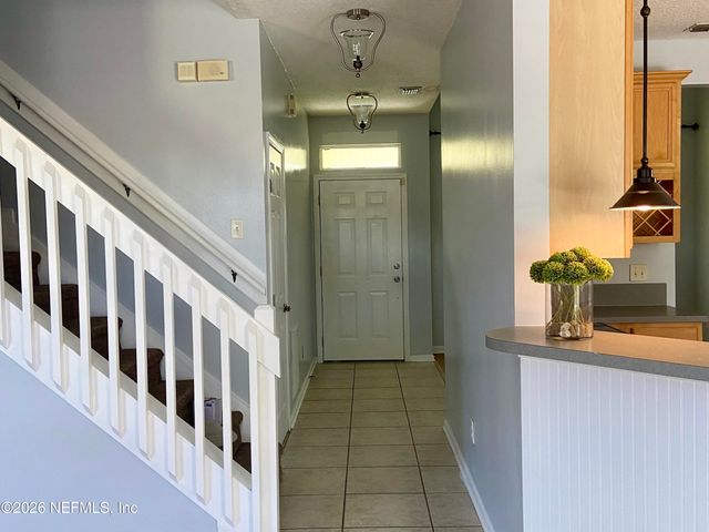 561 UPPER 8TH Avenue S, Jacksonville Beach, FL 32250