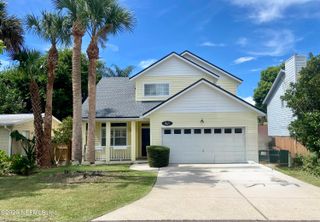 561 UPPER 8TH Avenue S, Jacksonville Beach, FL 32250