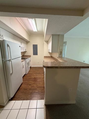 200 SW 117th Ter 10208, Pembroke Pines, FL 33025