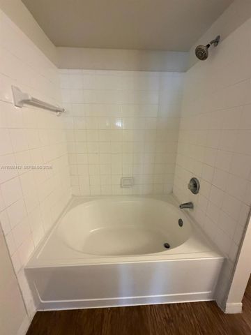 200 SW 117th Ter 10208, Pembroke Pines, FL 33025