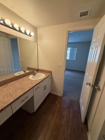 200 SW 117th Ter 10208, Pembroke Pines, FL 33025