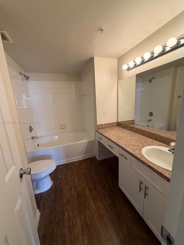 200 SW 117th Ter 10208, Pembroke Pines, FL 33025