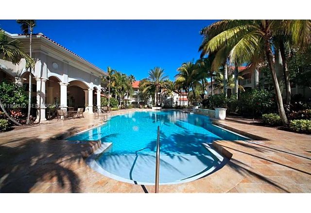 200 SW 117th Ter 10208, Pembroke Pines, FL 33025