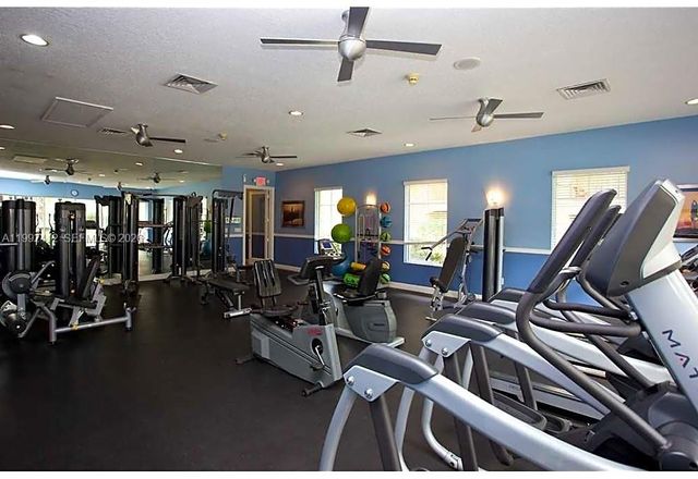 200 SW 117th Ter 10208, Pembroke Pines, FL 33025