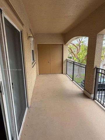 200 SW 117th Ter 10208, Pembroke Pines, FL 33025