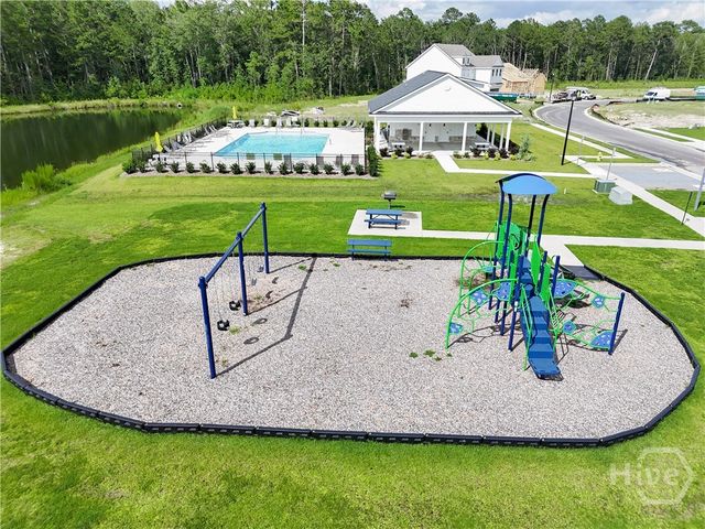 206 Glendale Circle, Richmond Hill, GA 31324
