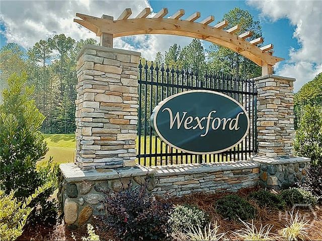 206 Glendale Circle, Richmond Hill, GA 31324