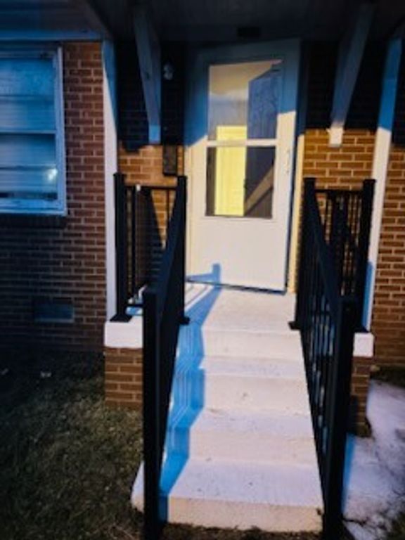 202 E Richland Ave, Waverly, TN 37185