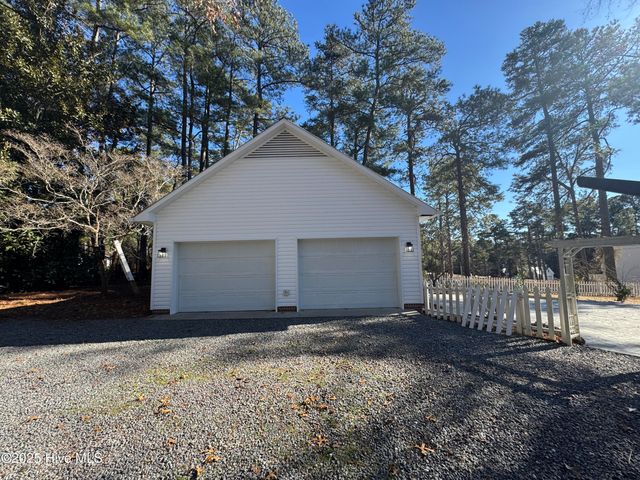 132 Tower Street, Southern Pines, NC 28387