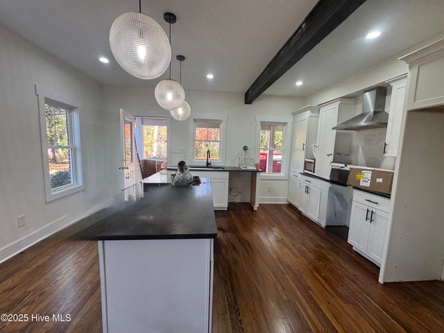 132 Tower Street, Southern Pines, NC 28387