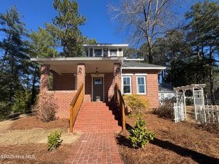 132 Tower Street, Southern Pines, NC 28387
