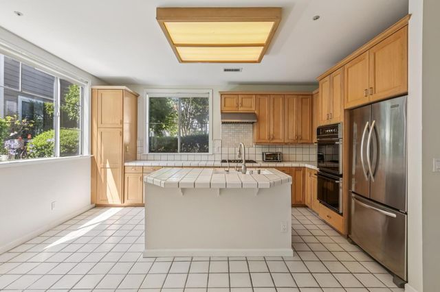 3421 El Camino Real 38C, Atherton, CA 94027