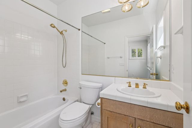 3421 El Camino Real 38C, Atherton, CA 94027