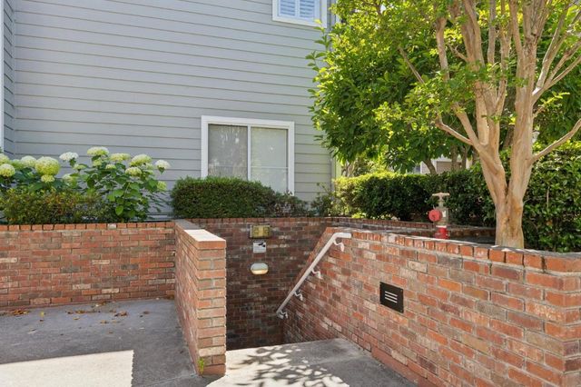 3421 El Camino Real 38C, Atherton, CA 94027