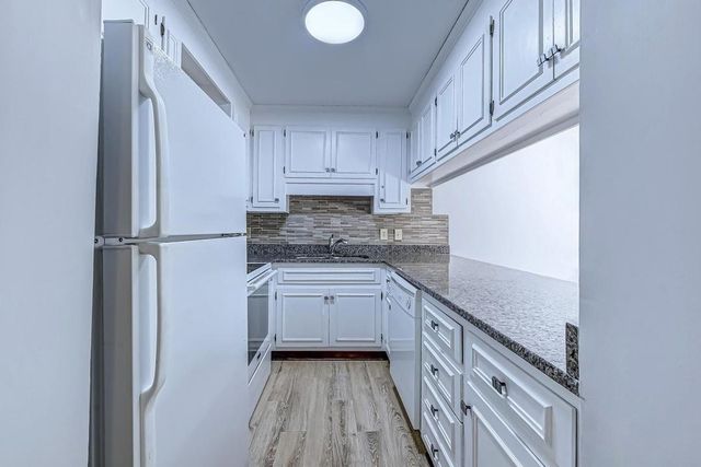 214 Maison Dr Apt P303, Myrtle Beach, SC 29572